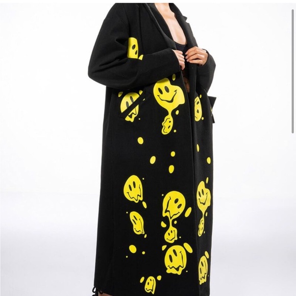 Happy face coat - Picture 4 of 7